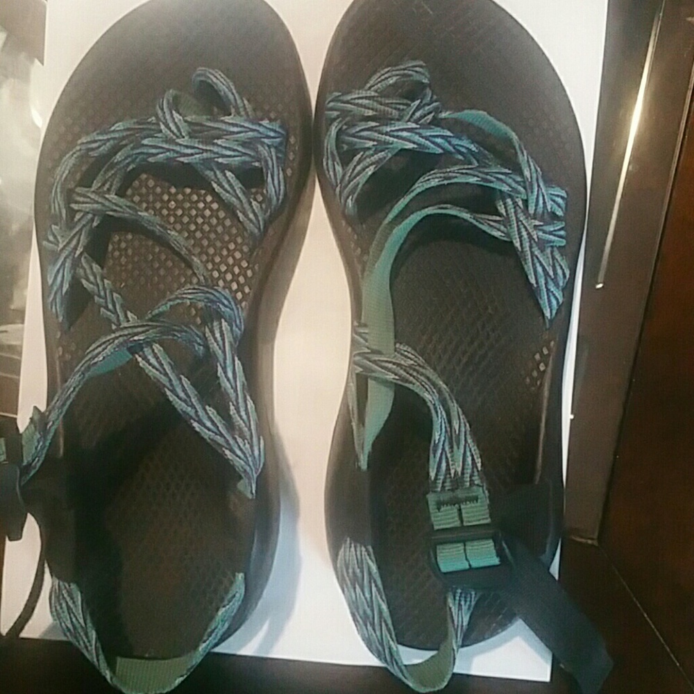 Women size 7 chaco
